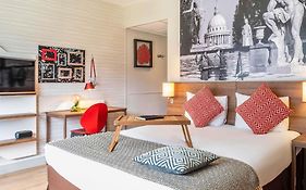 Aparthotel Adagio Paris Bercy Village